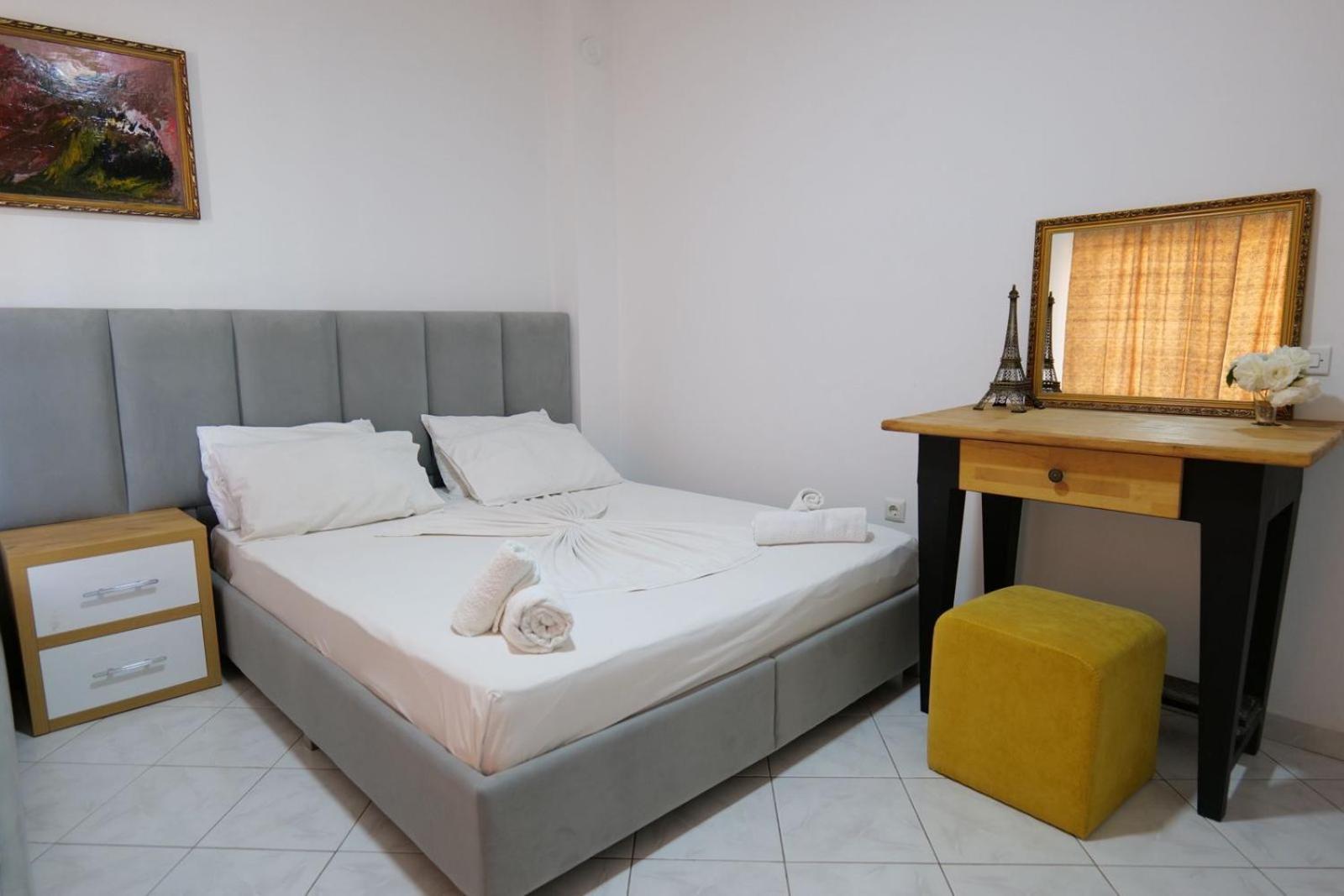 Hotel Eden Саранде Екстериор снимка