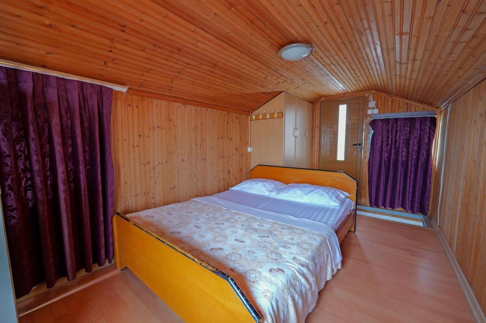 Hotel Eden Саранде Екстериор снимка