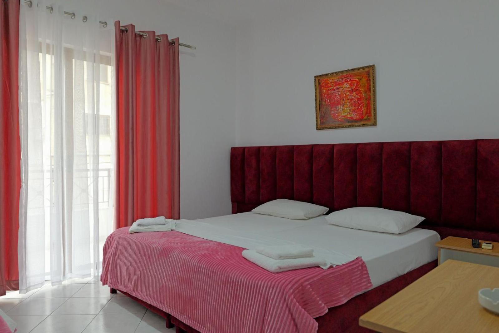 Hotel Eden Саранде Екстериор снимка