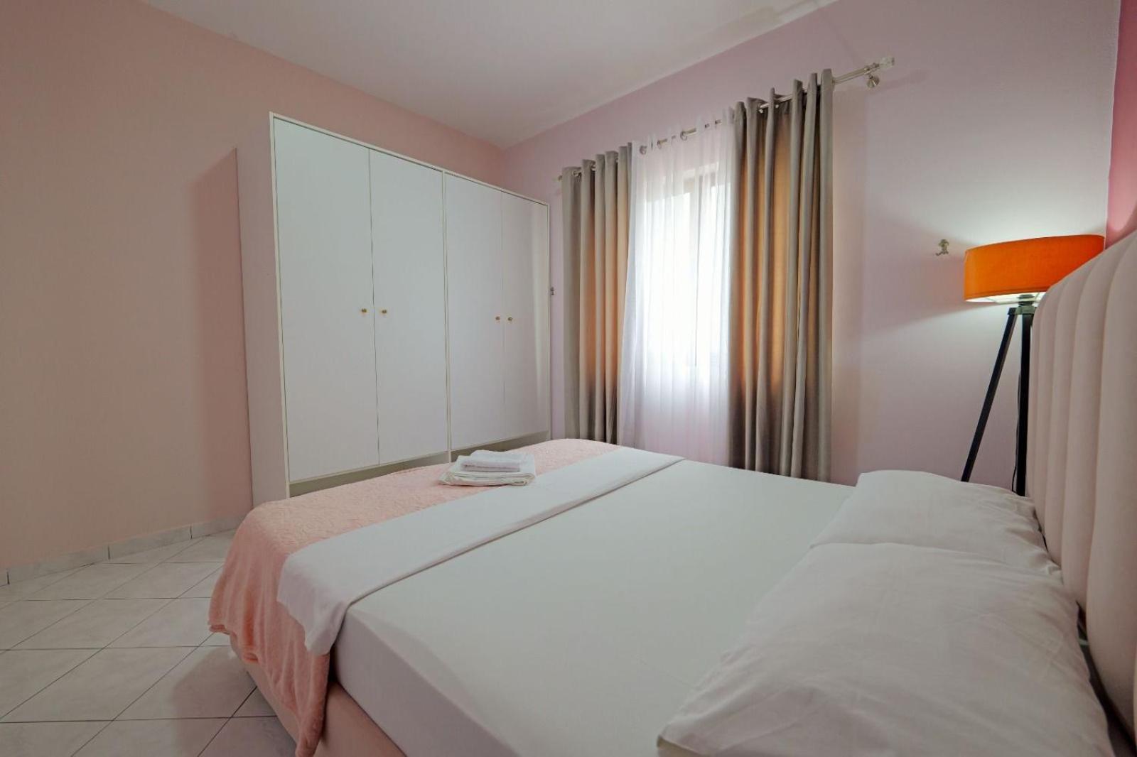 Hotel Eden Саранде Екстериор снимка